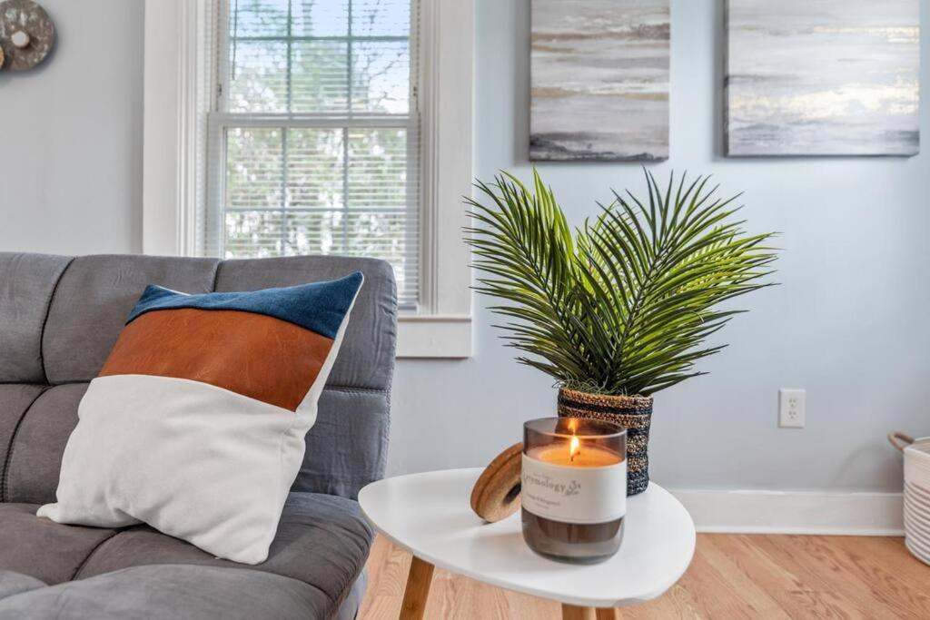 Boho Bungalow - Steps From Historic Downtown Apex Exterior foto